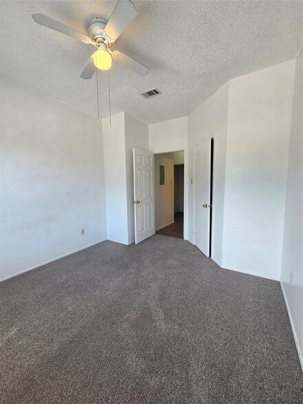 More Photos Of 2421 W Slaughter Ln, Austin Multifamily For Sale