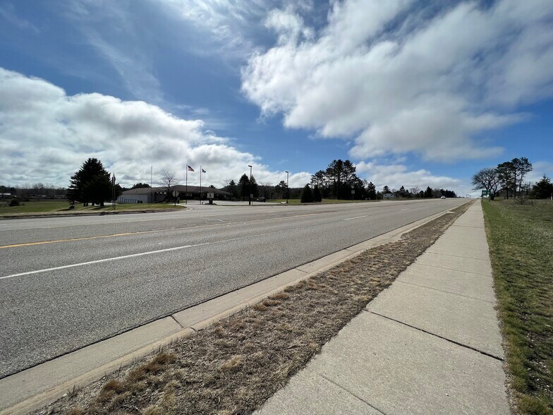 More Photos Of 7642 US-131, Cadillac Land For Sale