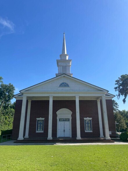 More Photos Of 309 Tibet Ave, Savannah Specialty For Sale