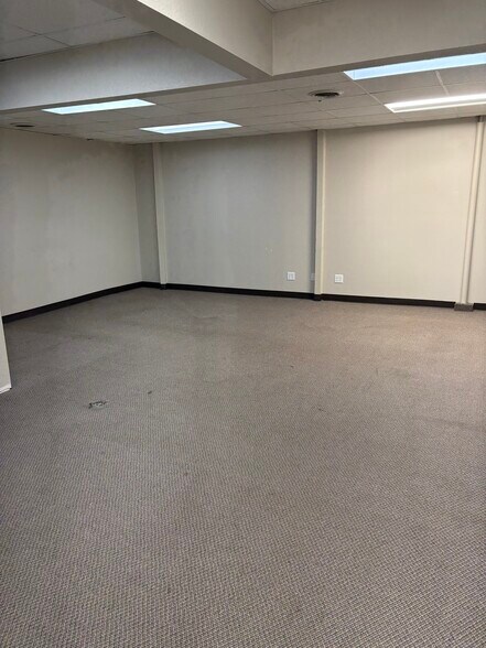 More Photos Of 6256 34th Ave NW, Rochester Warehouse For Sale