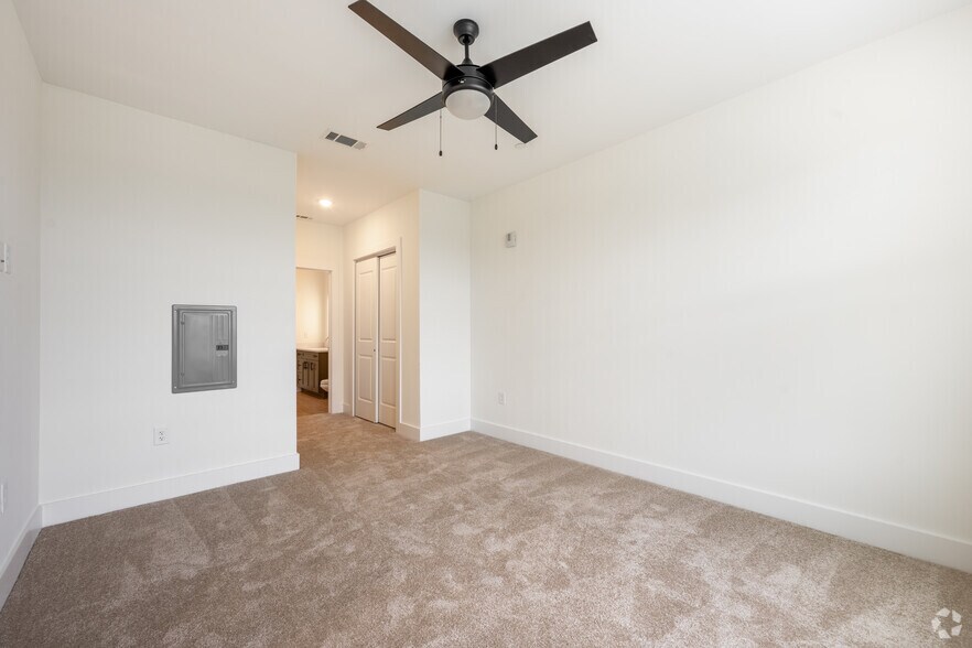 More Photos Of 3311 Hood Ave, Chamblee Apartments For Lease