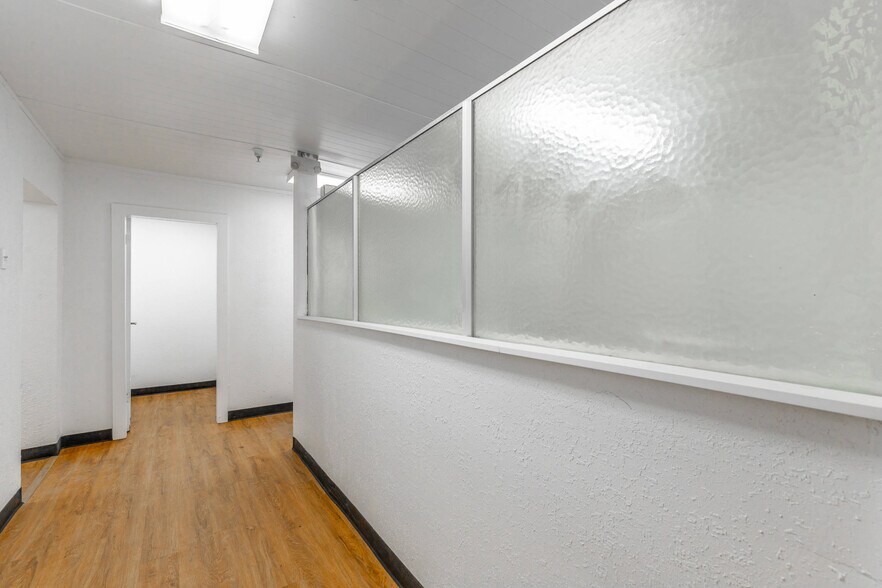 More Photos Of 1318 Underwood St, Dalton Warehouse For Sale