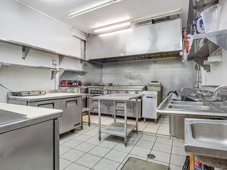 More Photos Of 200 N Main St, Dupo Specialty For Sale