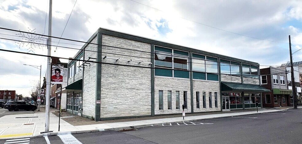 More Photos Of 102 Desmond St, Sayre Medical For Sale