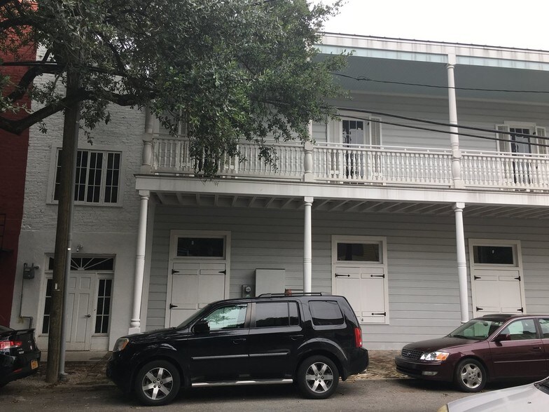 More Photos Of 801 Frenchmen St, New Orleans Restaurant For Lease