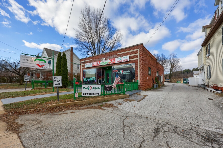 Primary Photo Of 3186 N George St, Emigsville Restaurant For Sale