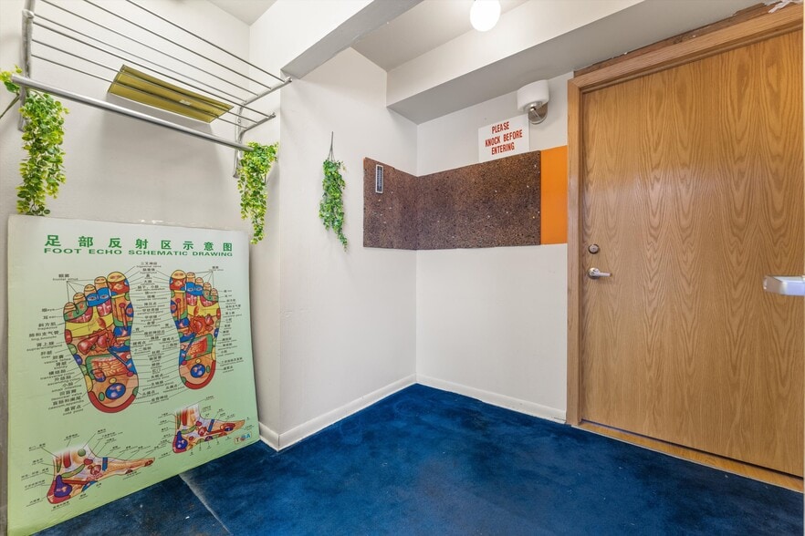 More Photos Of 11801 W Janesville Rd, Hales Corners Office For Sale