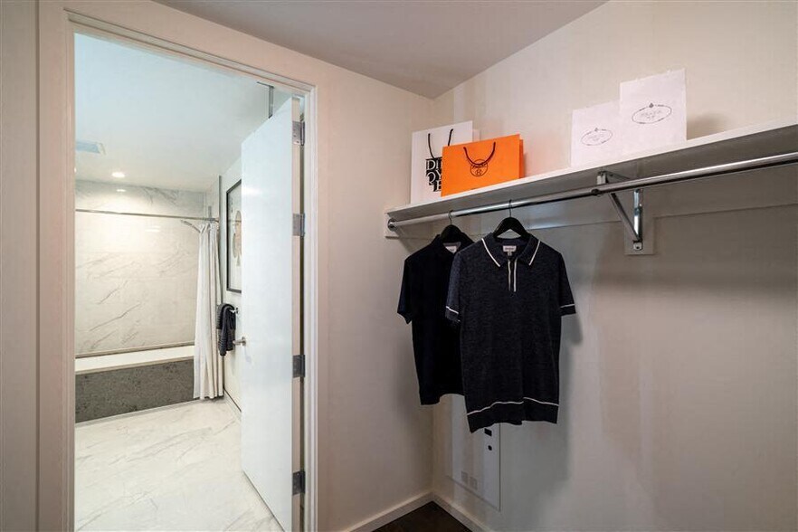 More Photos Of 1000 W 8th St, Los Angeles Apartments For Lease