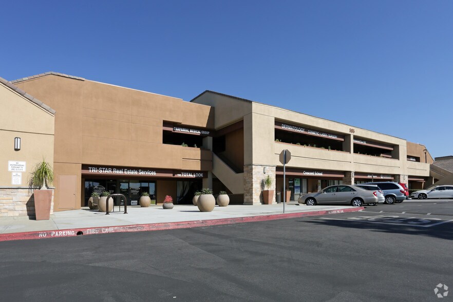 More Photos Of 559 N Mountain Ave, Upland Unknown For Lease