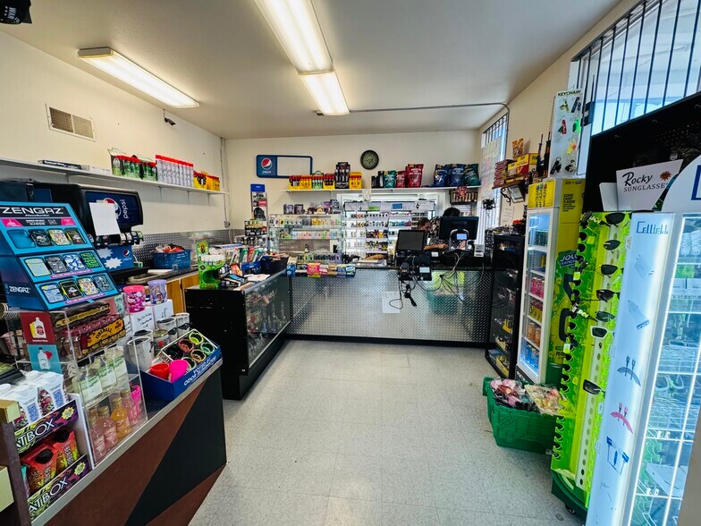 More Photos Of 150 Mountain Blvd, Mount Vernon Service Station For Sale