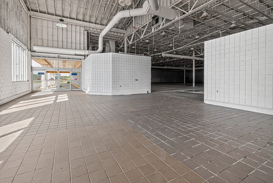 More Photos Of 1379 Bucktail Rd, Saint Marys Unknown For Lease