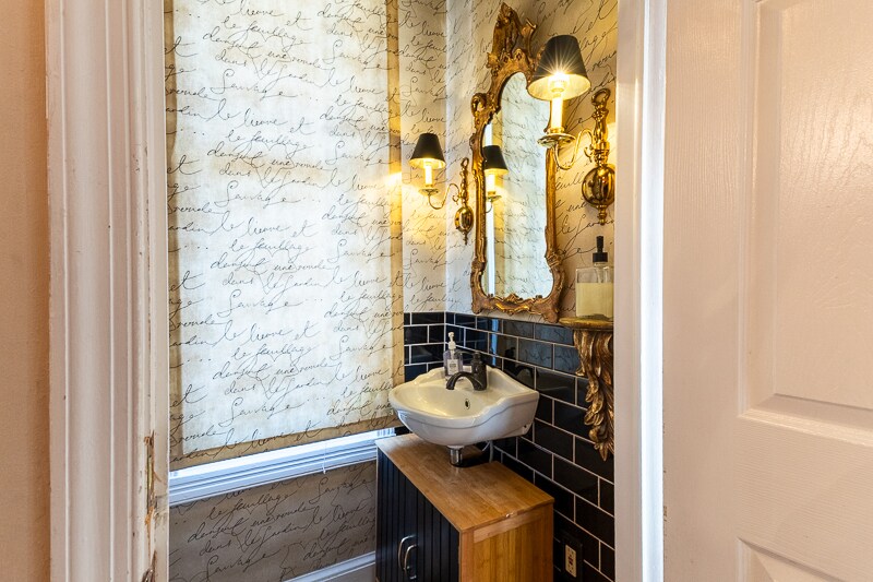 More Photos Of 22 E 2nd St, Frederick Office Residential For Lease