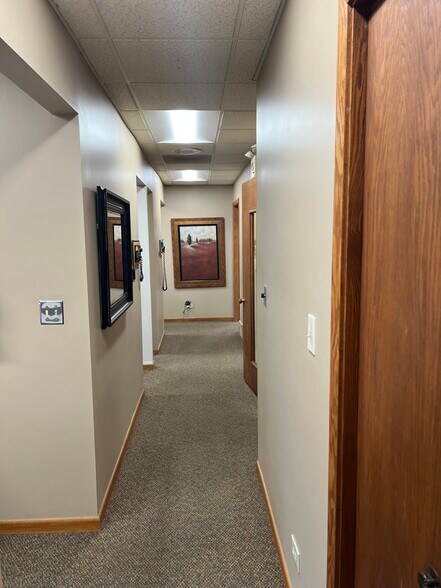 More Photos Of 535 S York Rd, Bensenville Flex For Sale