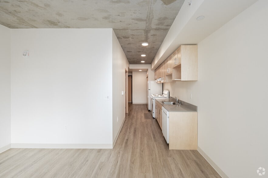 More Photos Of 1400 Madison St, Seattle Apartments For Lease