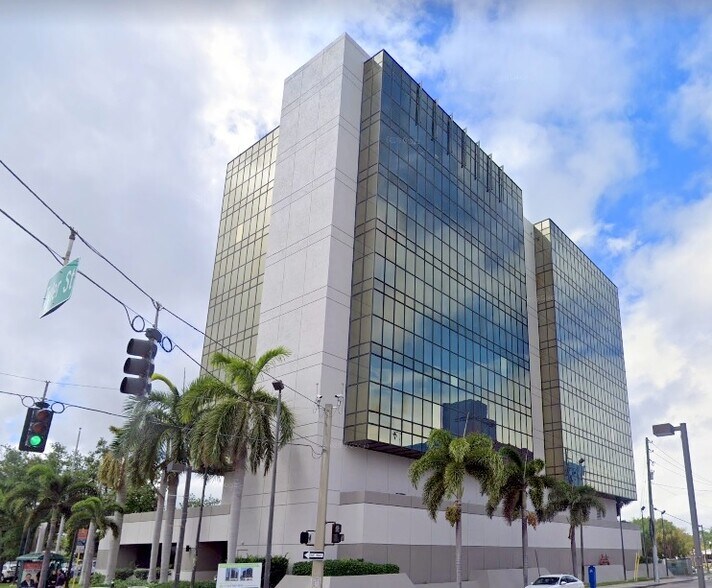 More Photos Of 1909 Tyler St, Hollywood Office For Lease