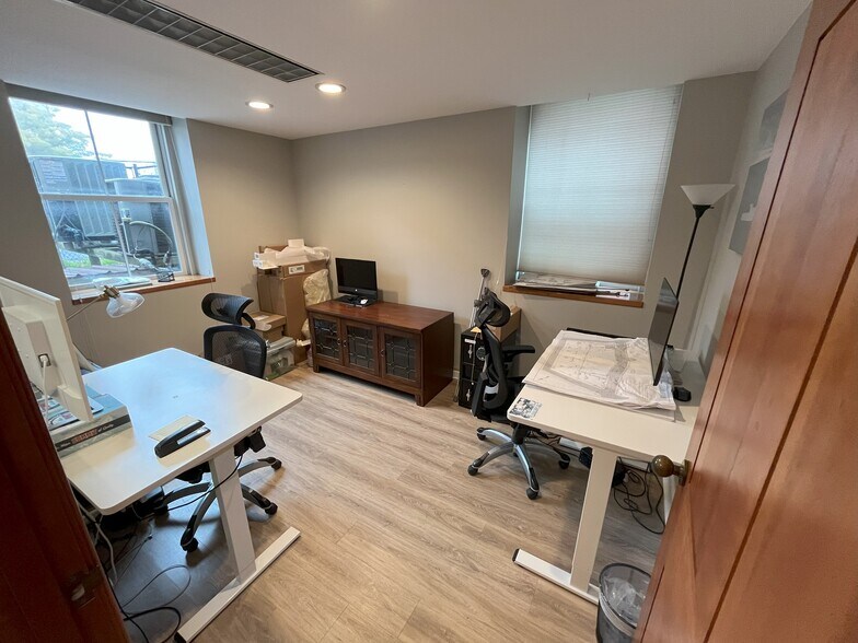 More Photos Of 100 Silver St, Portland Office For Lease