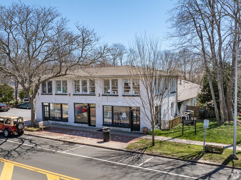 More Photos Of , Amagansett General Retail For Sale