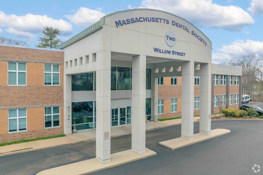 More Photos Of 2 Willow St, Southborough Office For Lease