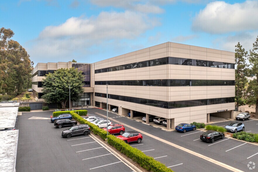 More Photos Of 15373 Innovation Dr, San Diego Office For Lease