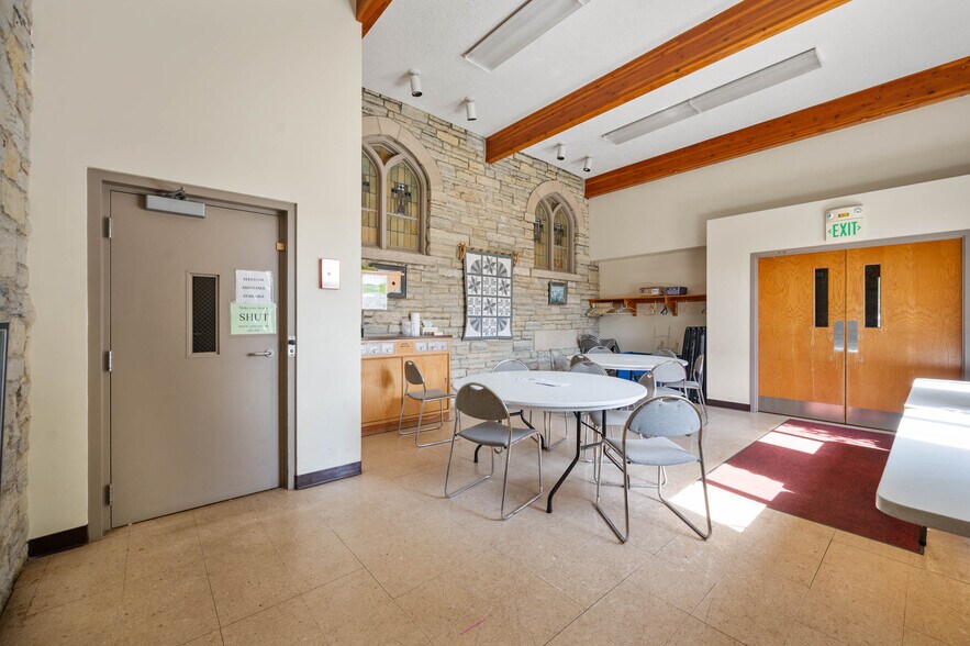 More Photos Of 418 W Adams St, Muncie Religious Facility For Sale