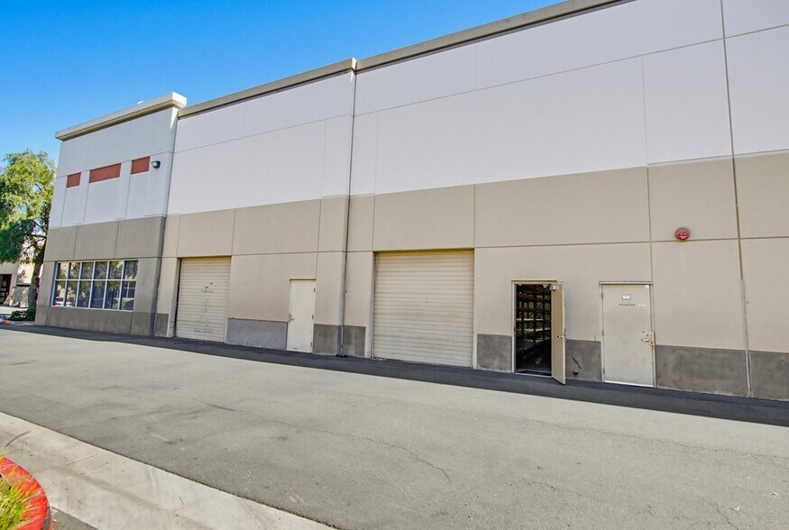 More Photos Of 1568 Lancaster Point Way, San Diego Flex For Sale