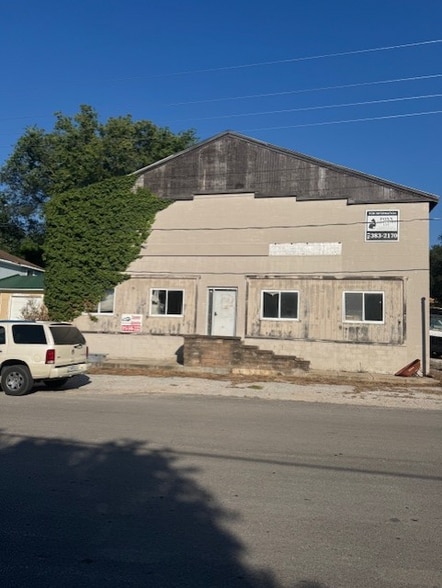 Primary Photo Of 105 Main St, Farley Industrial For Sale