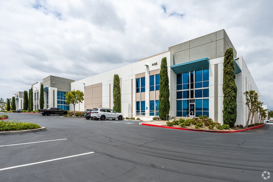 Primary Photo Of 4495 E Wall St, Ontario Distribution For Lease