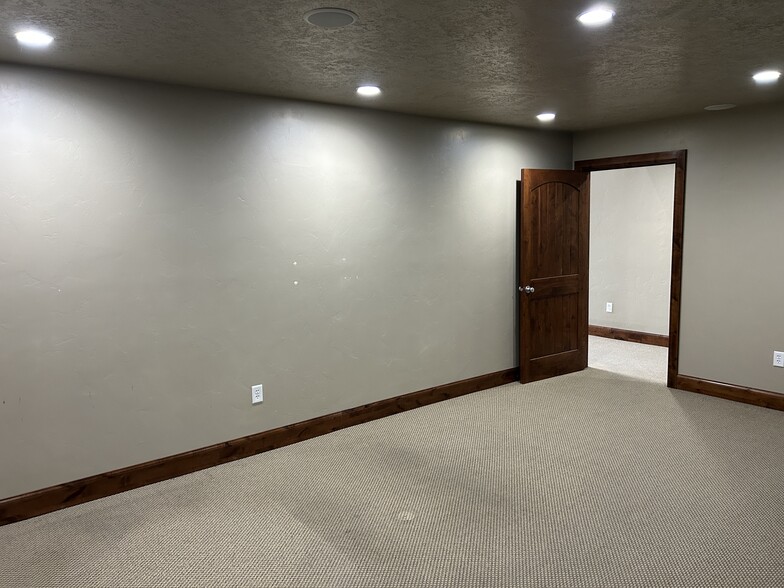 More Photos Of 750 W Quinn Rd, Pocatello Medical For Sale