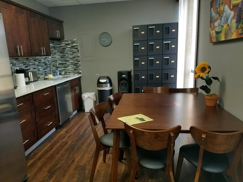 More Photos Of 303 E 16th St, Vancouver Coworking Space