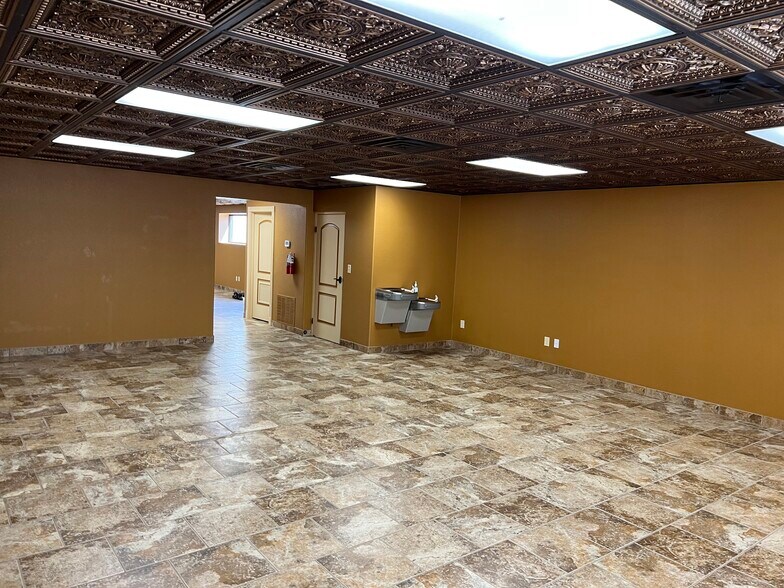 More Photos Of 2101 Grant St, Wichita Falls Warehouse For Lease