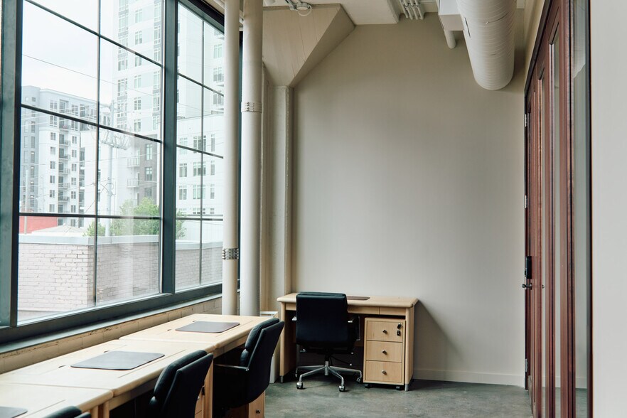 More Photos Of 700 8th Ave S, Nashville Office For Sale