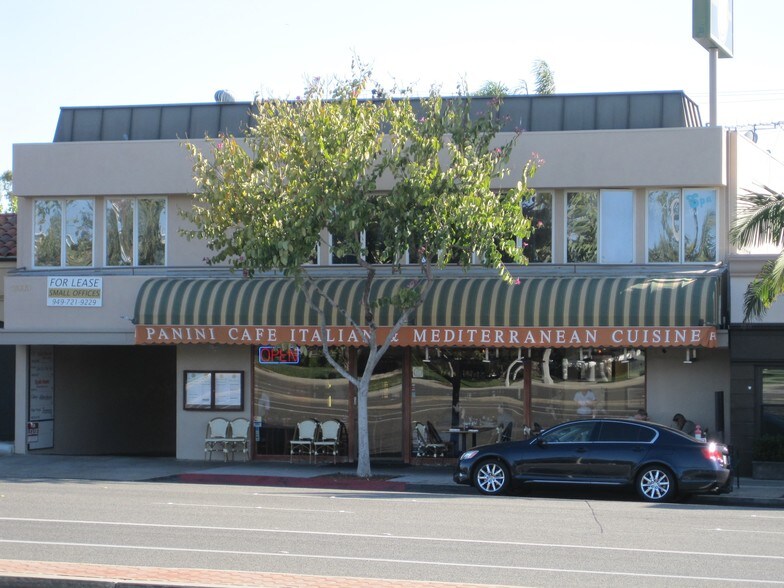 More Photos Of 2333 E Coast Hwy, Corona Del Mar Storefront Retail Office For Lease
