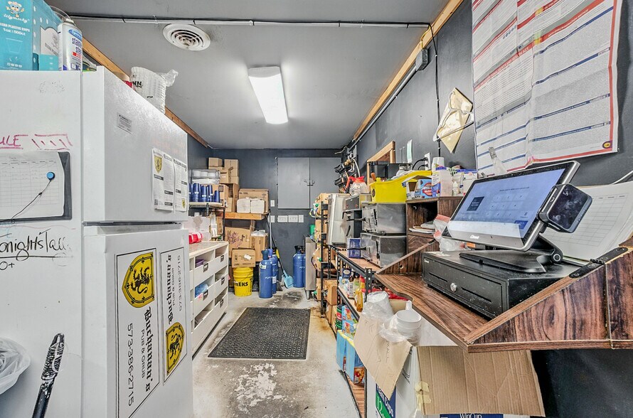 More Photos Of 1300 N Main St, Auxvasse Restaurant For Sale