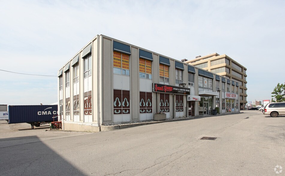 More Photos Of 1181 Finch Ave, Toronto Warehouse For Lease
