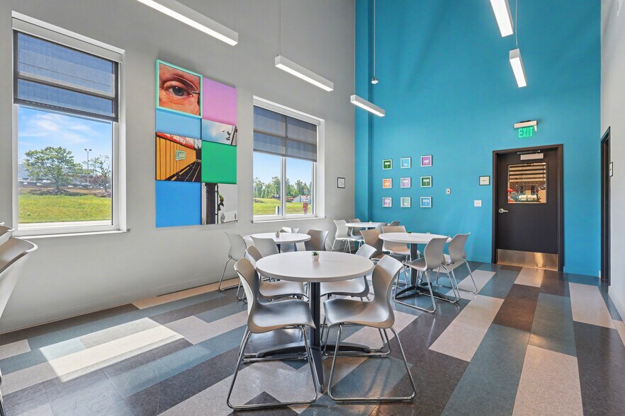 More Photos Of 241 Collins Industrial Blvd, Athens Light Distribution For Sale