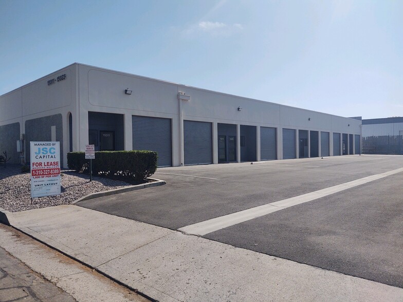 Primary Photo Of 15311-15323 Pipeline Ln, Huntington Beach Manufacturing For Lease