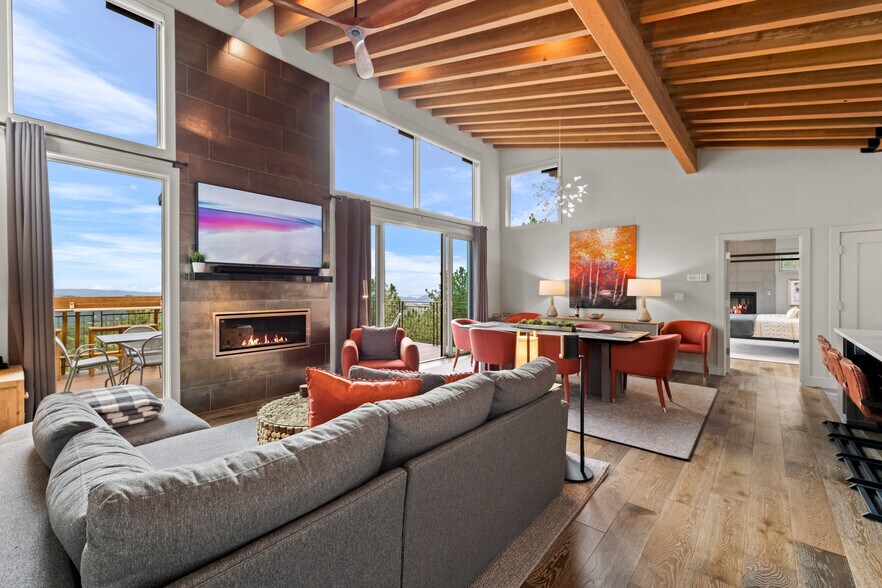 More Photos Of 893 Dick Mountain Drive, Bailey Specialty For Sale