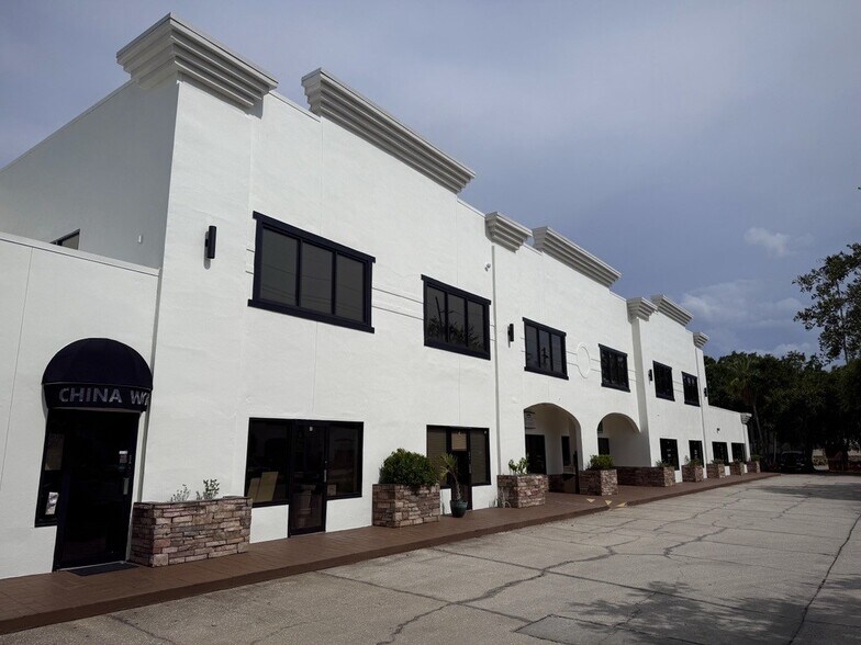 More Photos Of 4205 S Macdill Ave, Tampa Unknown For Lease