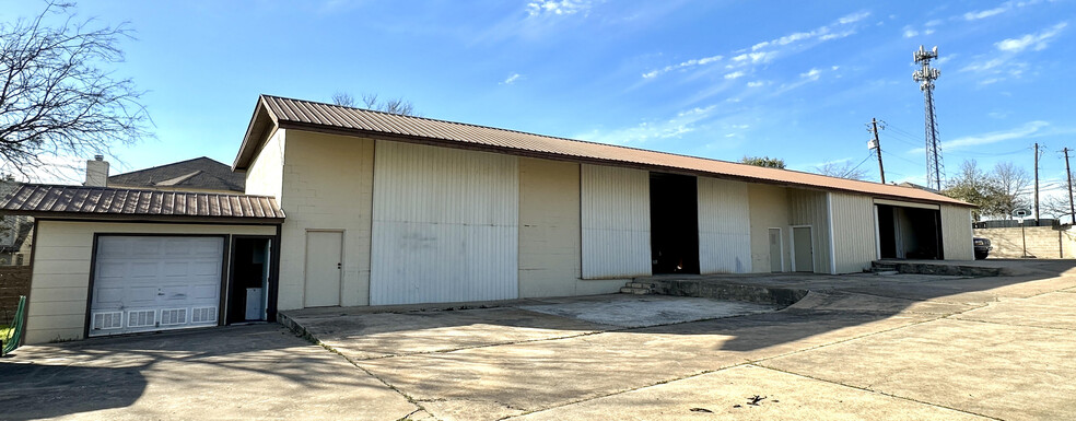 Primary Photo Of 2207 Lynnbrook Dr, Austin Flex For Lease