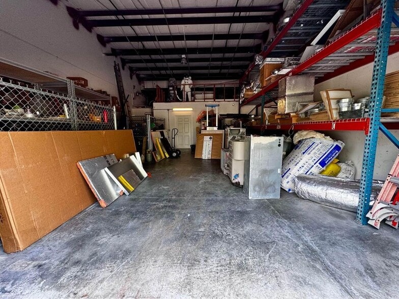 More Photos Of 8221-8239 Blaikie Ct, Sarasota Warehouse For Sale