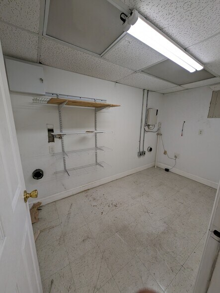 More Photos Of 300-314 Legion Ave, Annapolis Light Manufacturing For Lease