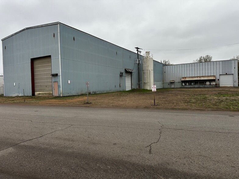 More Photos Of 6310-6330 Industrial Dr, Eden Prairie Manufacturing For Sale