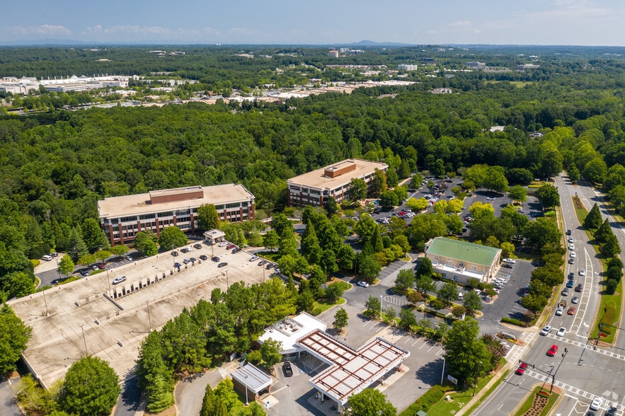 More Photos Of 3780 Mansell Rd, Alpharetta Unknown For Lease