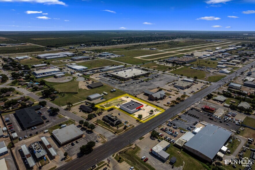 More Photos Of 4205 Old Jacksboro Hwy, Wichita Falls Freestanding For Sale