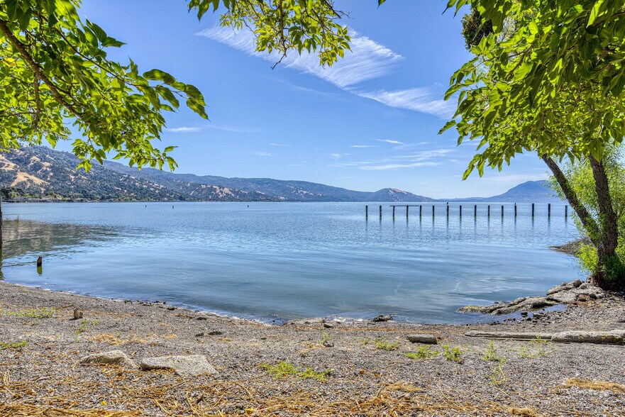 More Photos Of 2985 Lakeshore Blvd, Upper Lake Manufactured Housing Mobile Home Park For Sale
