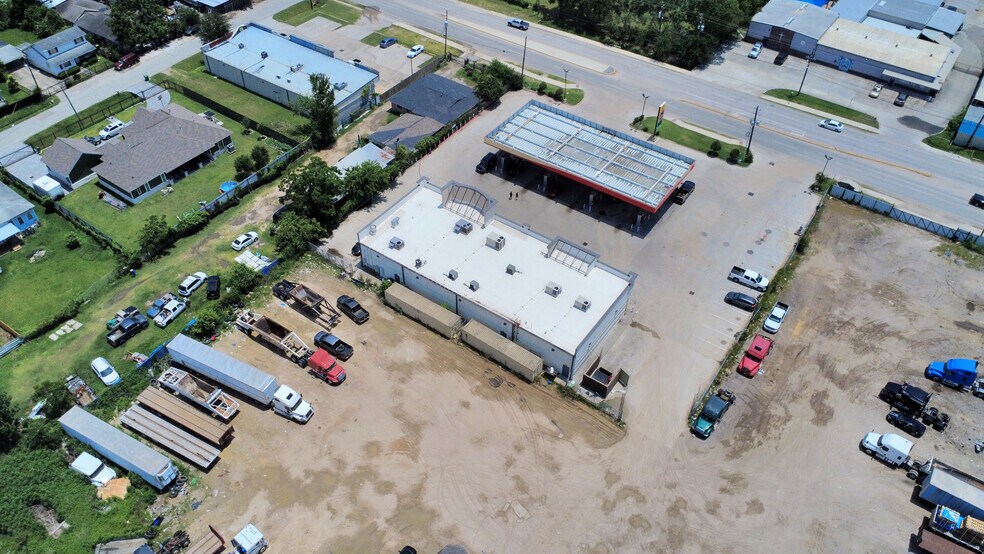More Photos Of 7803 Jensen Dr, Houston Convenience Store For Lease