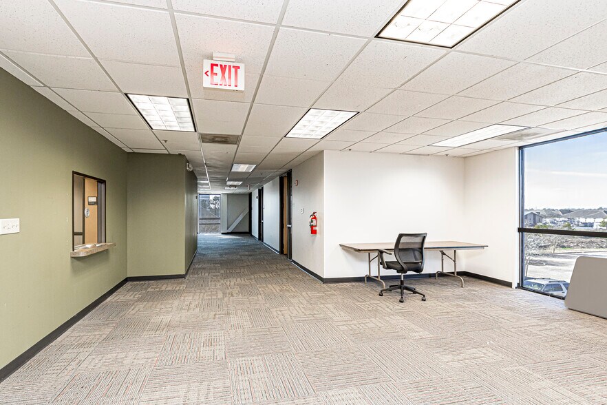 More Photos Of 3636 S Sherwood Forest Blvd, Baton Rouge Office For Lease