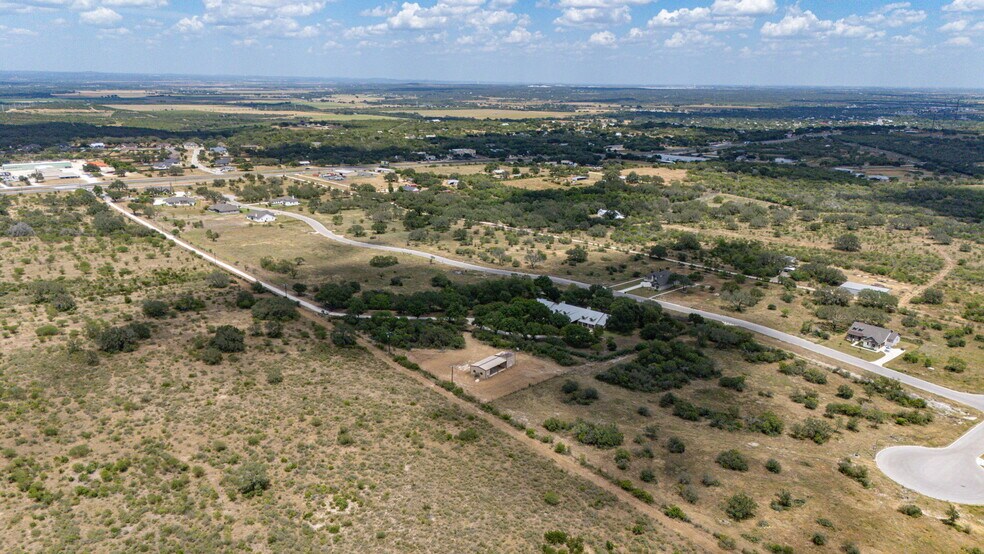 More Photos Of 2234 Highway 90 w, Castroville Flex For Sale