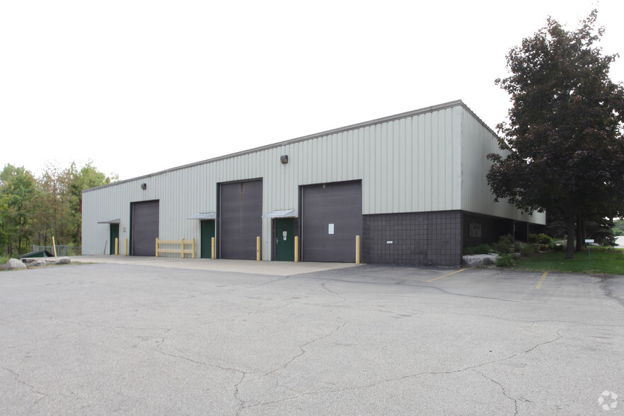 Primary Photo Of 5180 W River Dr, Comstock Park Manufacturing For Lease