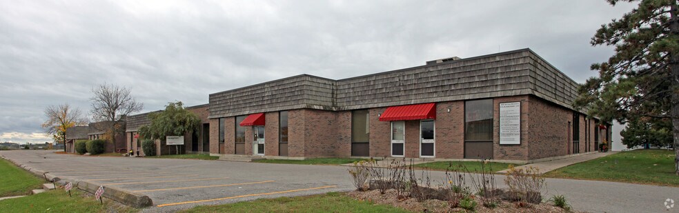 More Photos Of 105 Consumers Dr, Whitby Warehouse For Lease